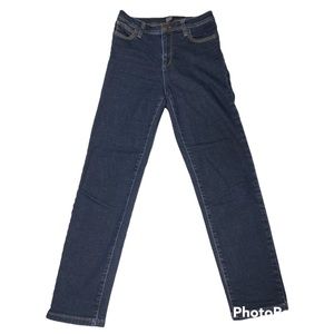 Urban Outfitters  BDG 5 pocket high rise dark wash denim capri jean Size 25